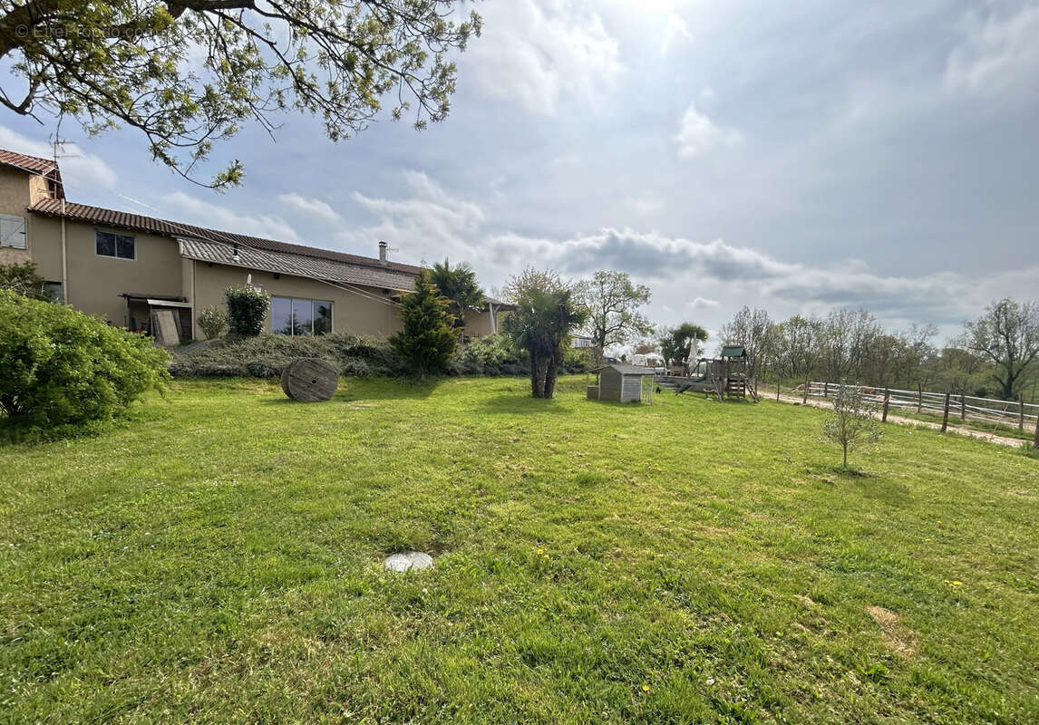 Maison à VILLARS-LES-DOMBES