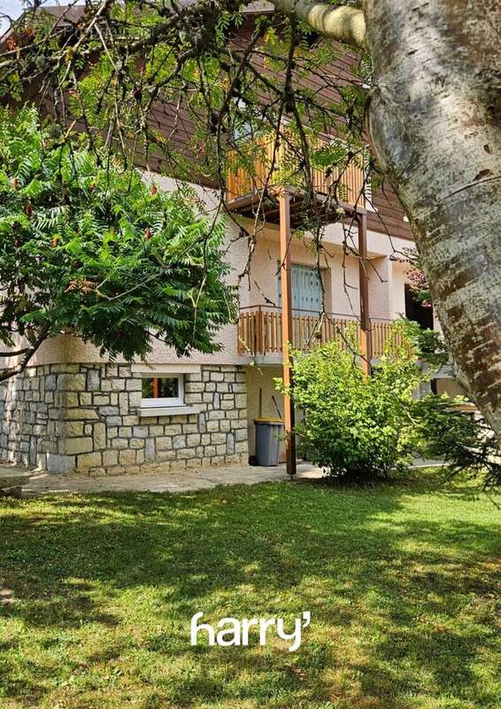 Maison à OYE-ET-PALLET