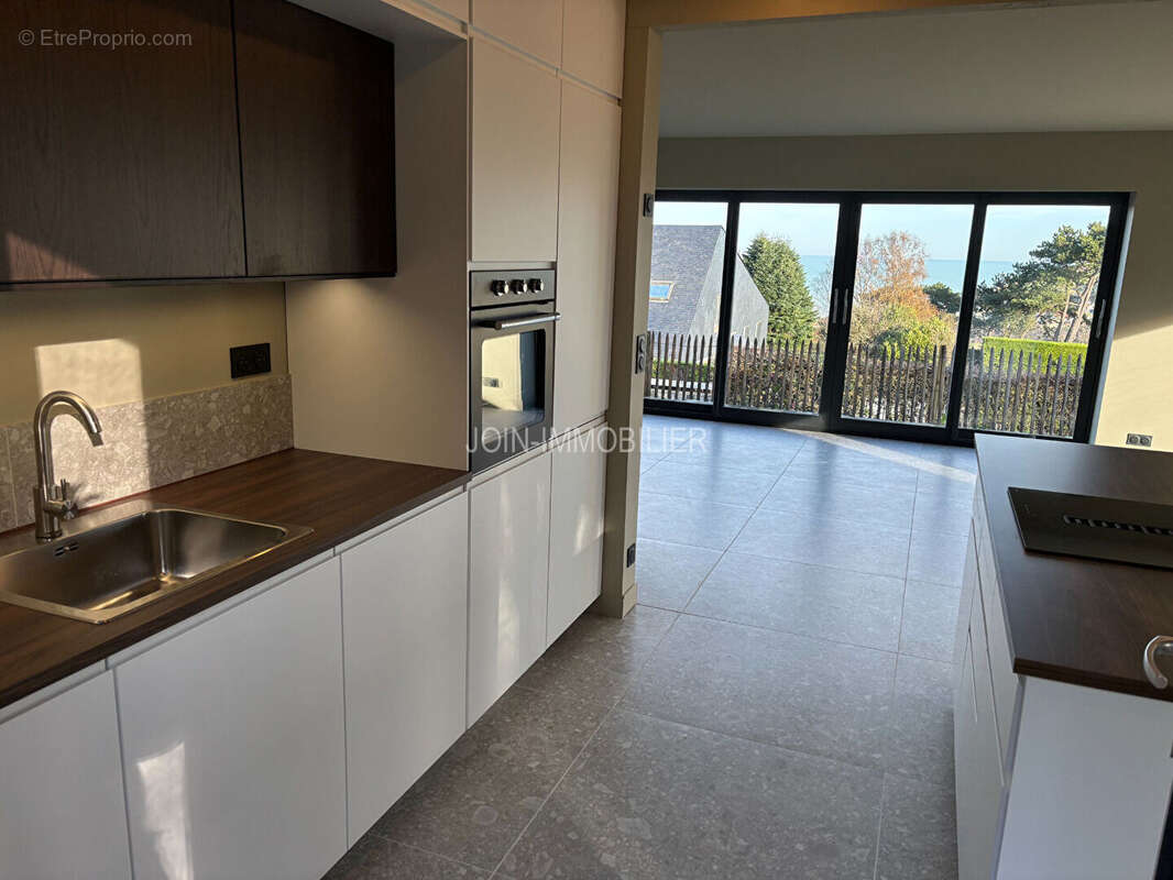 Maison à HAUTOT-SUR-MER