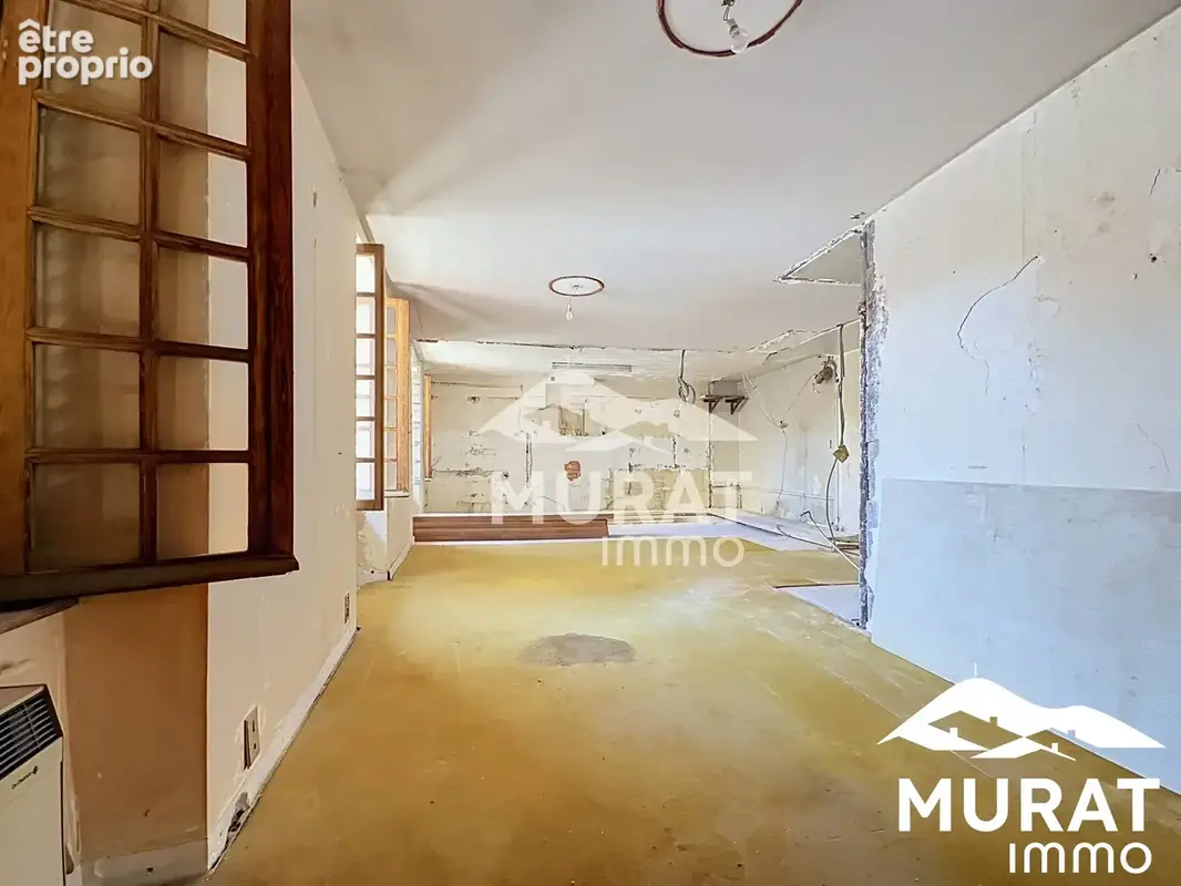 Appartement 8 pièces 240 m² à vendre à Volvic (63530) - photo 5