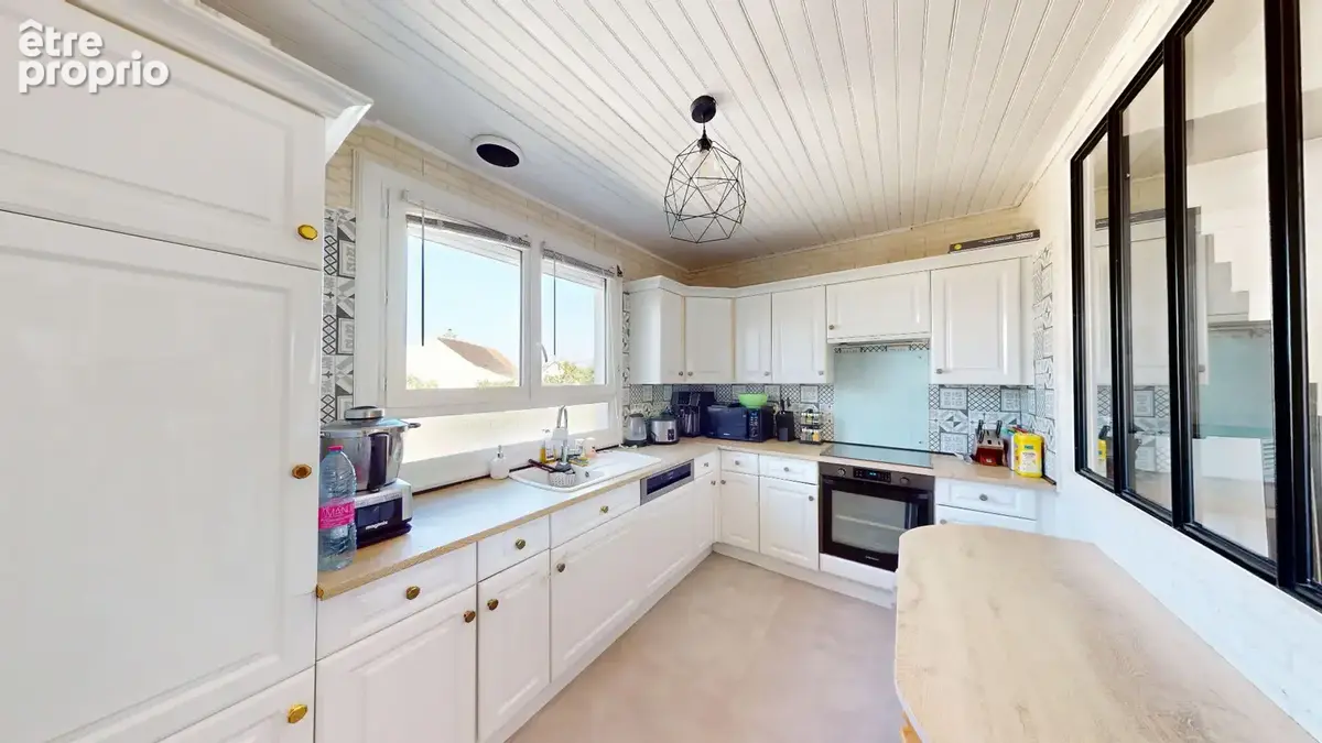 Maison familiale 4 chambres avec sous-sol total - Saint-Soupplets - photo 5
