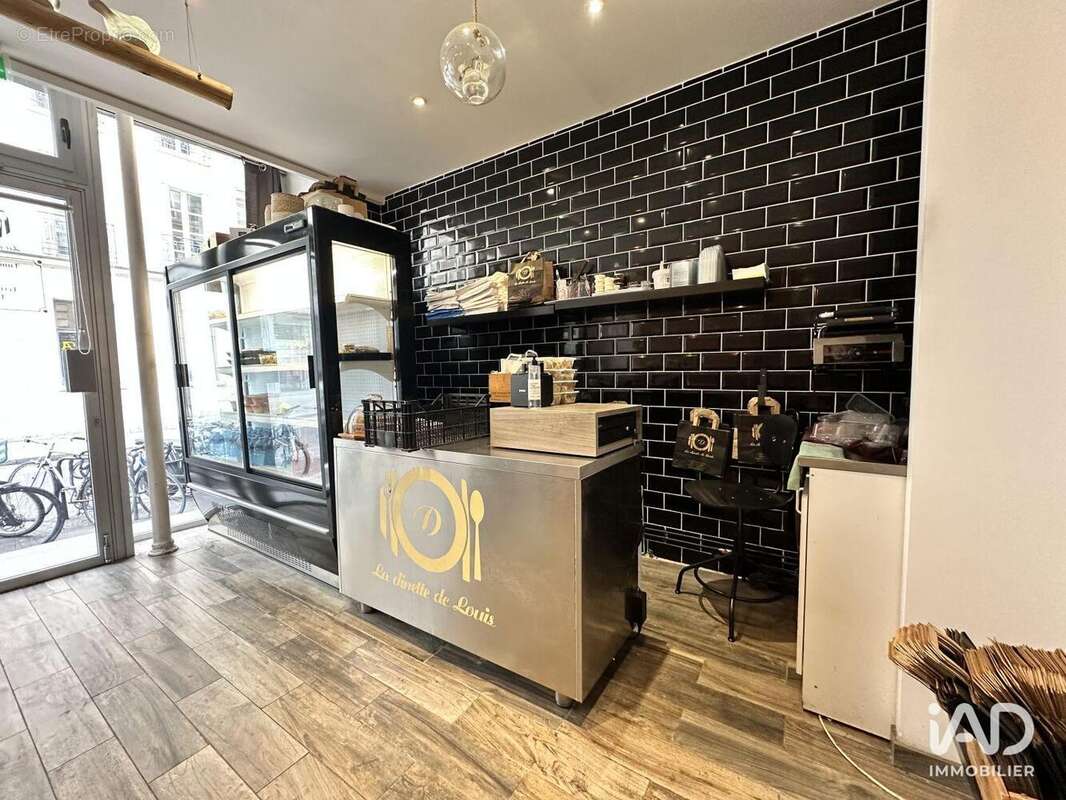Commerce 20 m² à Paris-9e  - photo 2