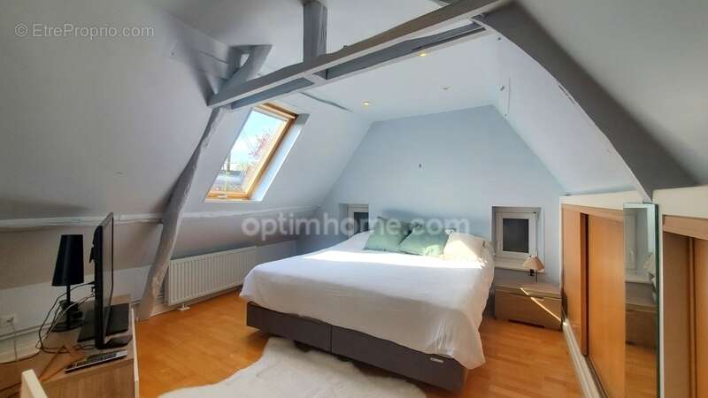 Maison à LATTRE-SAINT-QUENTIN