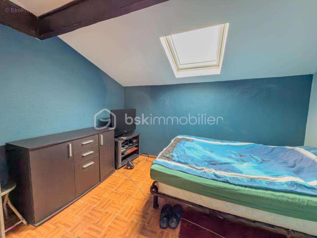 Villeneuve-Saint-Georges - Maison familiale avec Studio indépendant et Jardin ! - photo 10