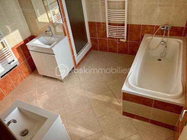 Maison à WAVRANS-SUR-L&#039;AA