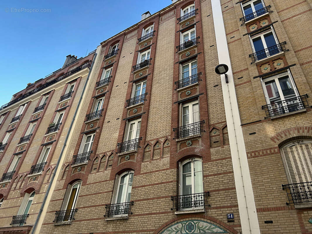 Appartement à PARIS-14E