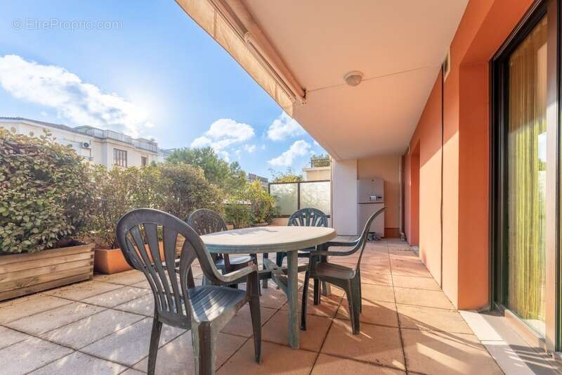 Appartement à MARSEILLE-8E