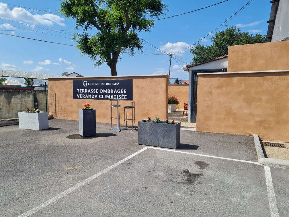 Commerce à SAINT-ANDIOL