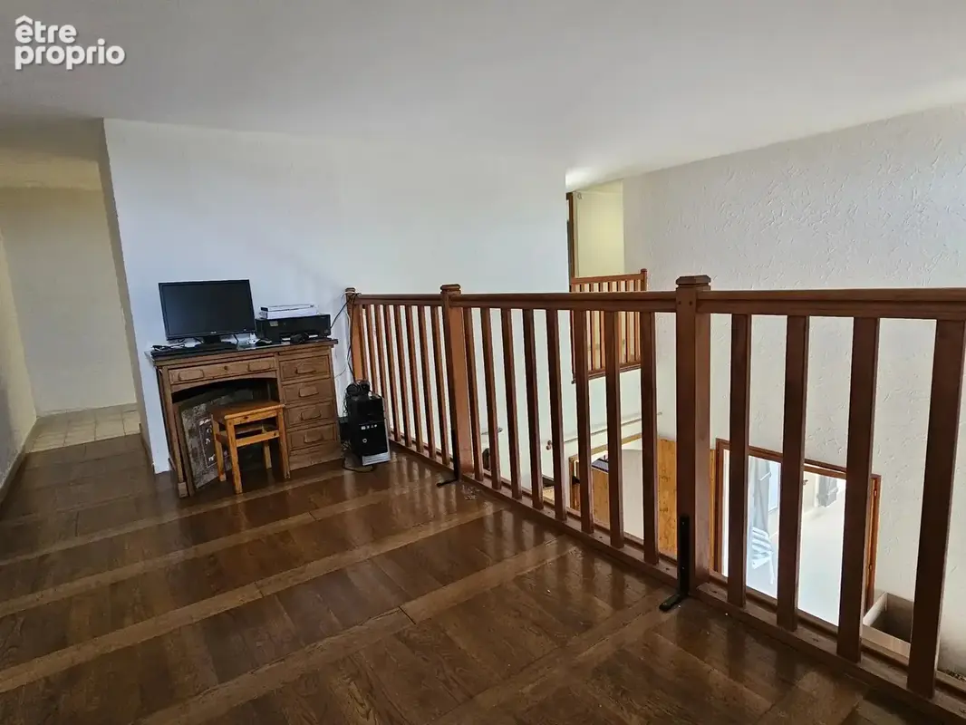 Villa provençale avec piscine, garage et vue dégagée à pied du village - photo 18