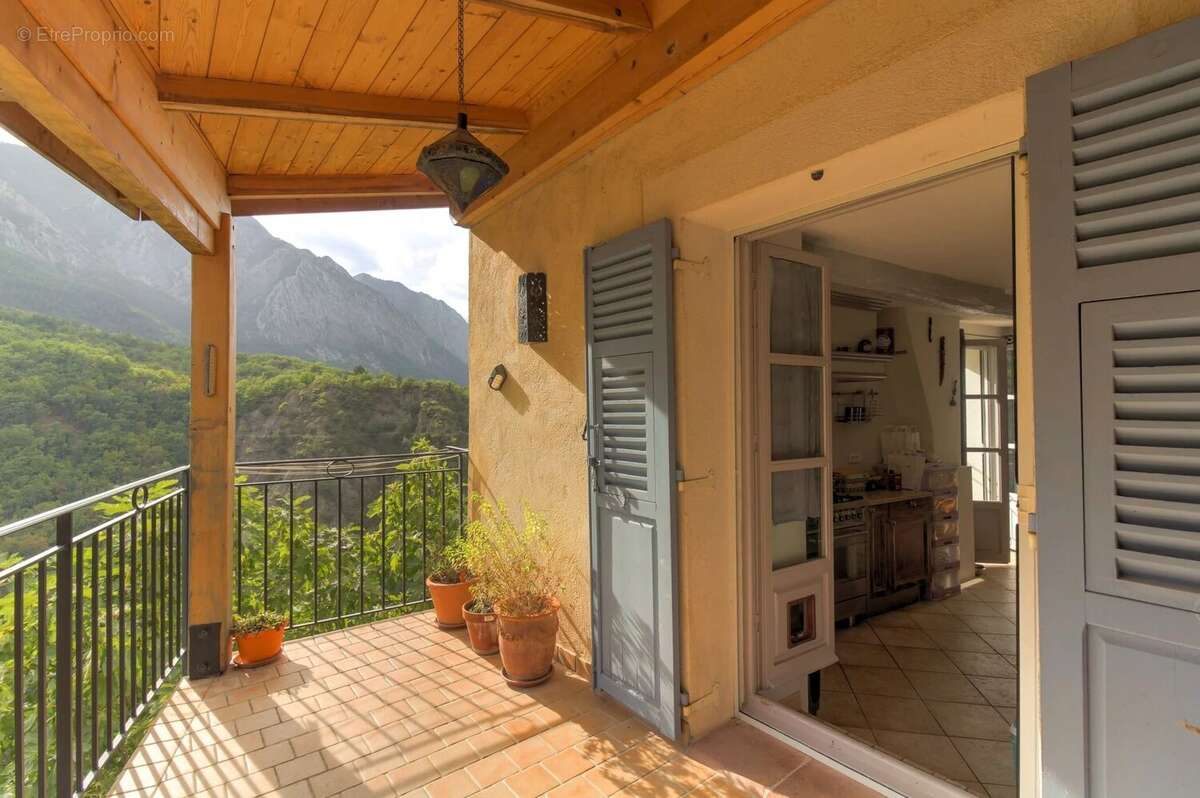 Maison à MALAUSSENE
