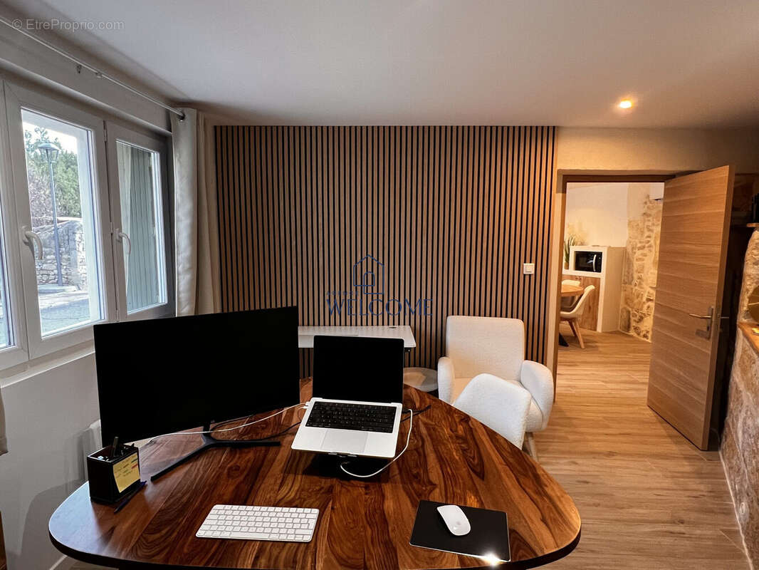 Commerce à VENDARGUES