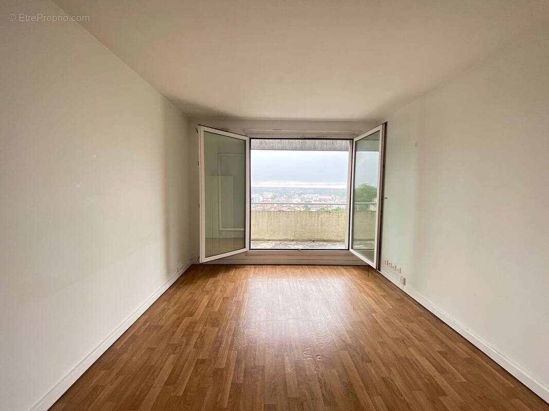 Appartement à JUVISY-SUR-ORGE