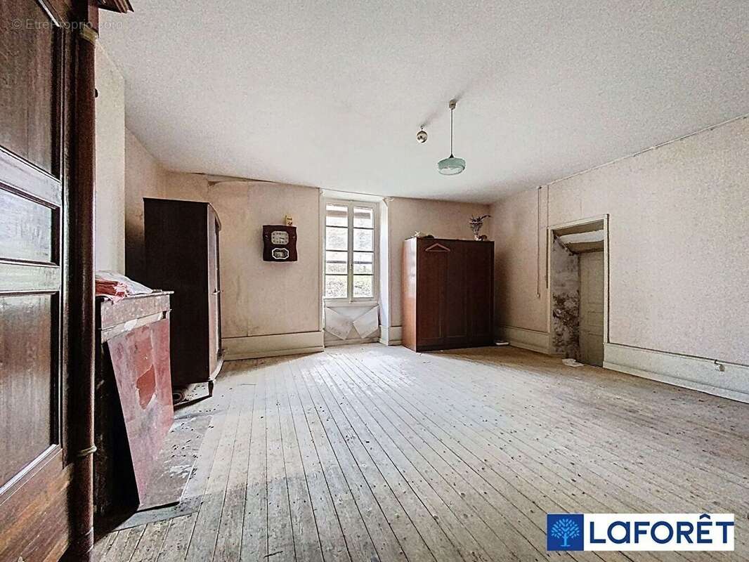 Maison à SAINT-MAURICE-SUR-VINGEANNE