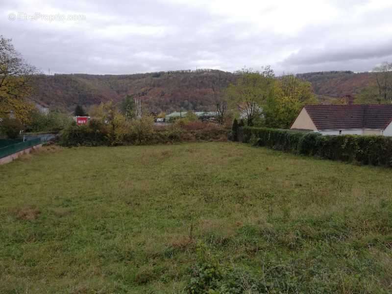 Terrain à BOURGUIGNON