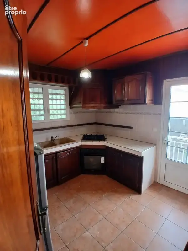 Charmante maison de 122 m2 au centre de Bras Panon - photo 4