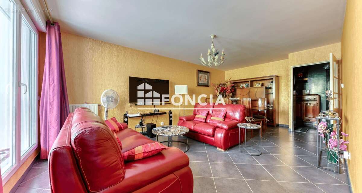 Bel appartement familial avec garage et terrasse au Bachut - photo 4