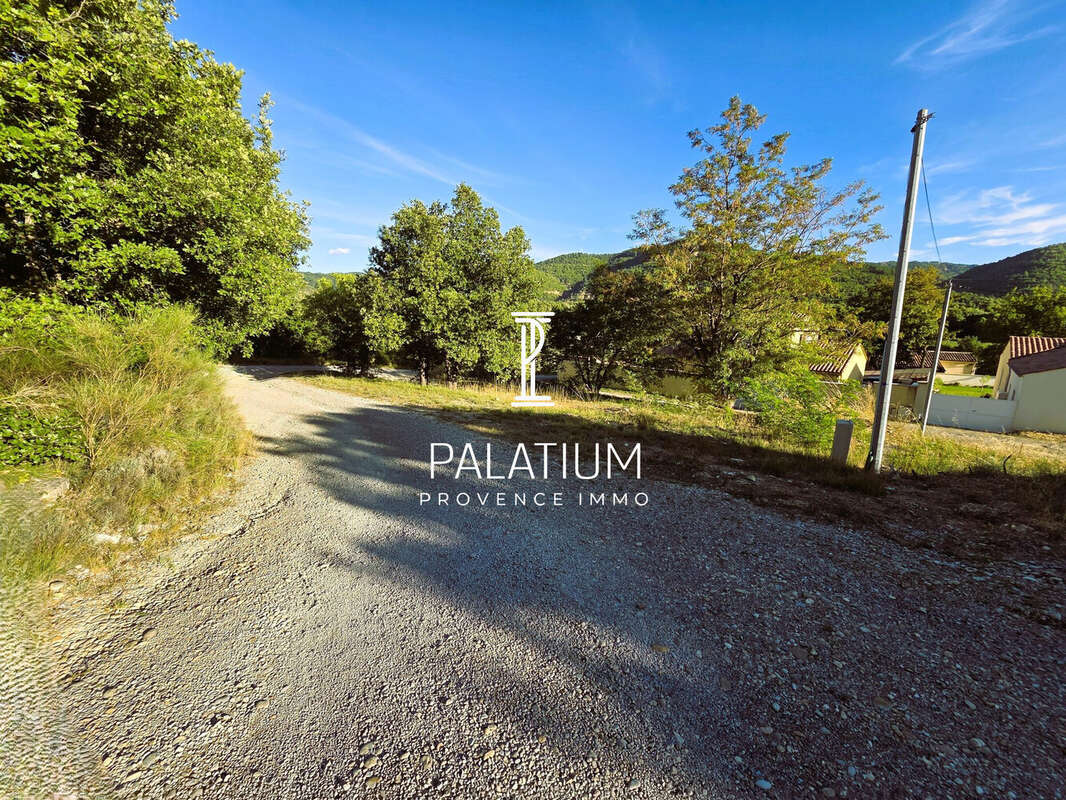 Terrain à MALLEMOISSON