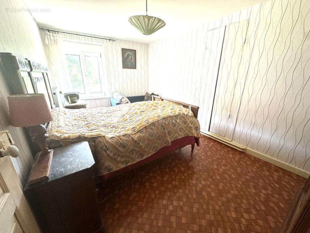 Maison à SAINT-SAUVEUR