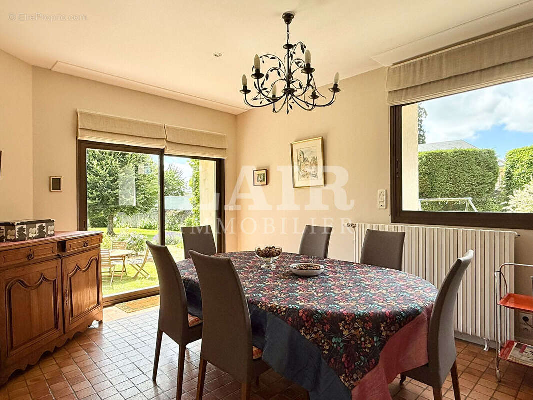 Grande maison de maître quartier Lancrel - Réf 15325 - photo 6