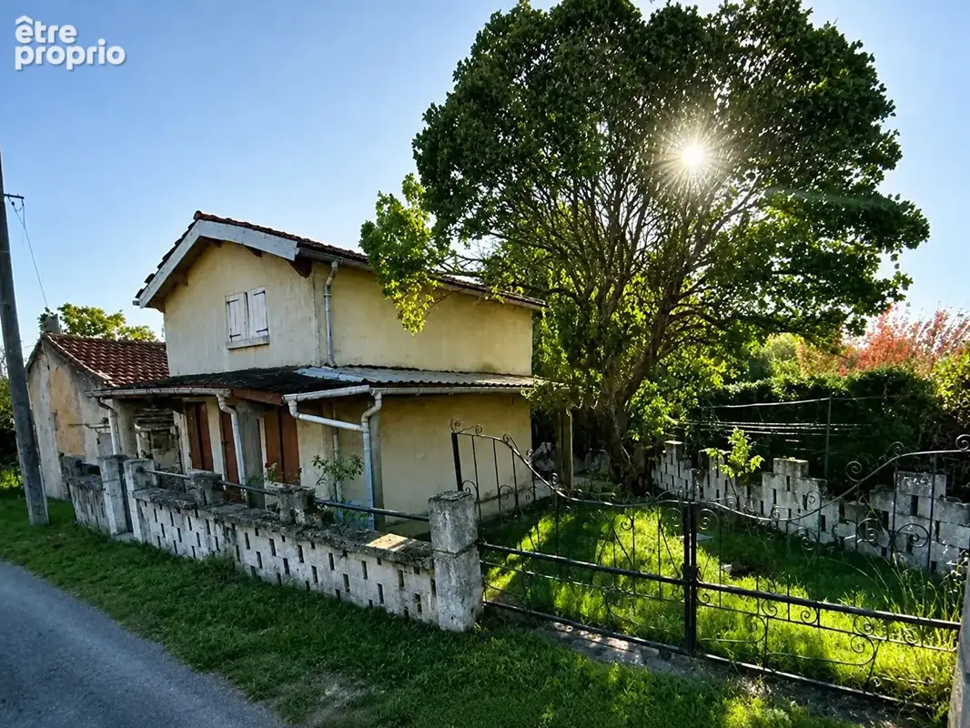 Photo Maison à Teuillac au prix de 46 900€