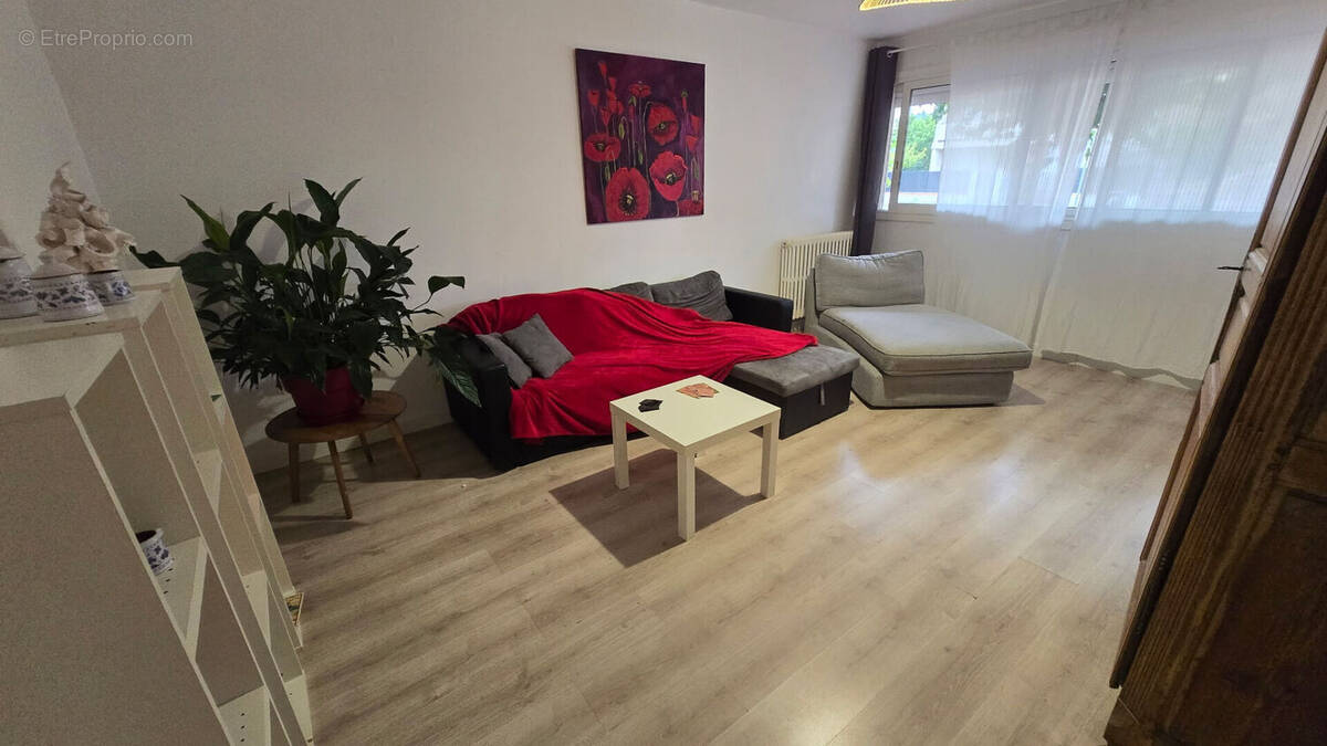 Appartement à RAMONVILLE-SAINT-AGNE