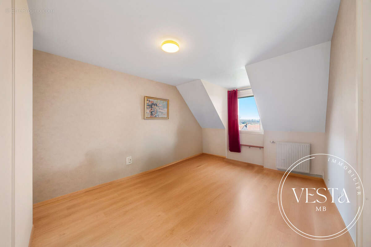 Appartement à AHUY