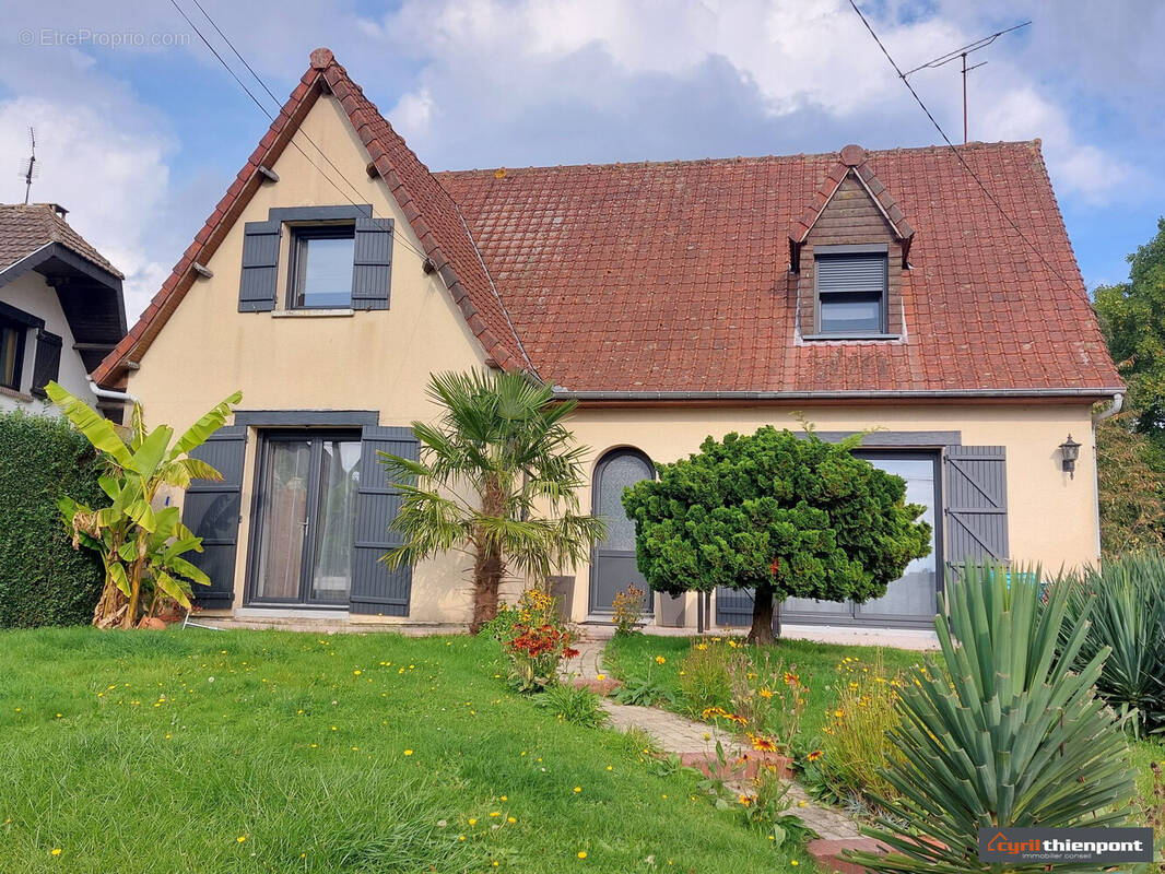 Maison à CRECY-EN-PONTHIEU