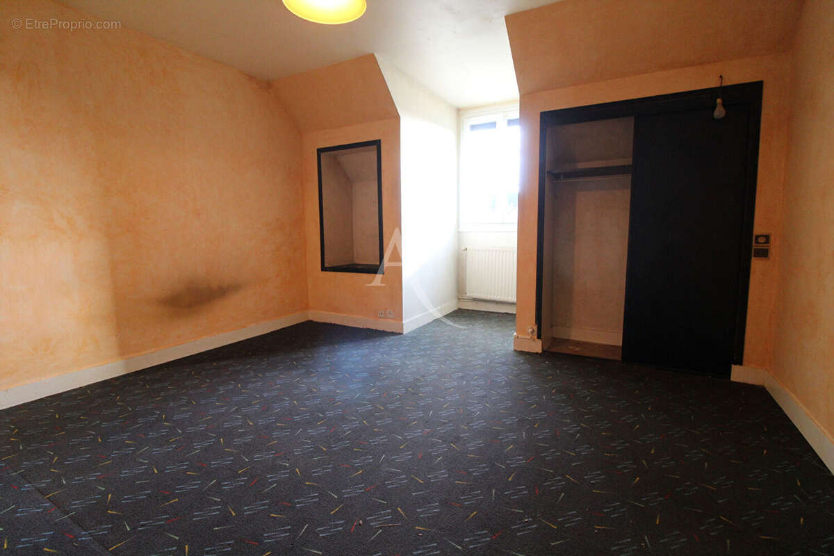 Maison à HUISSEAU-SUR-COSSON