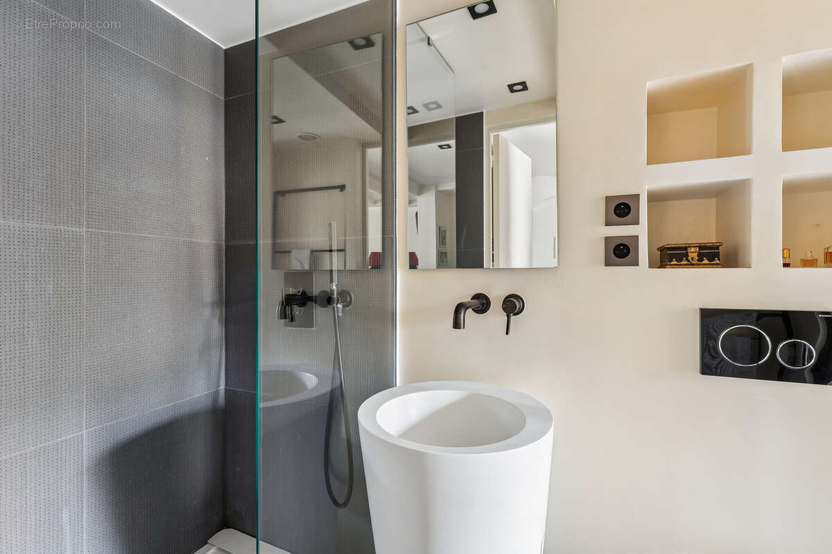 Appartement à PARIS-5E