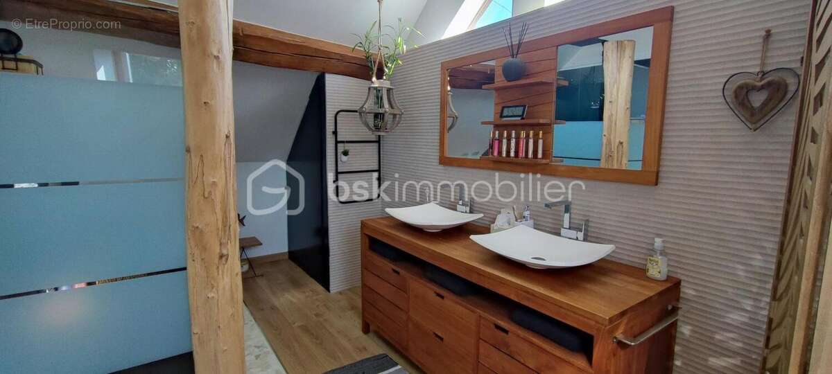 Maison à COULOMMIERS