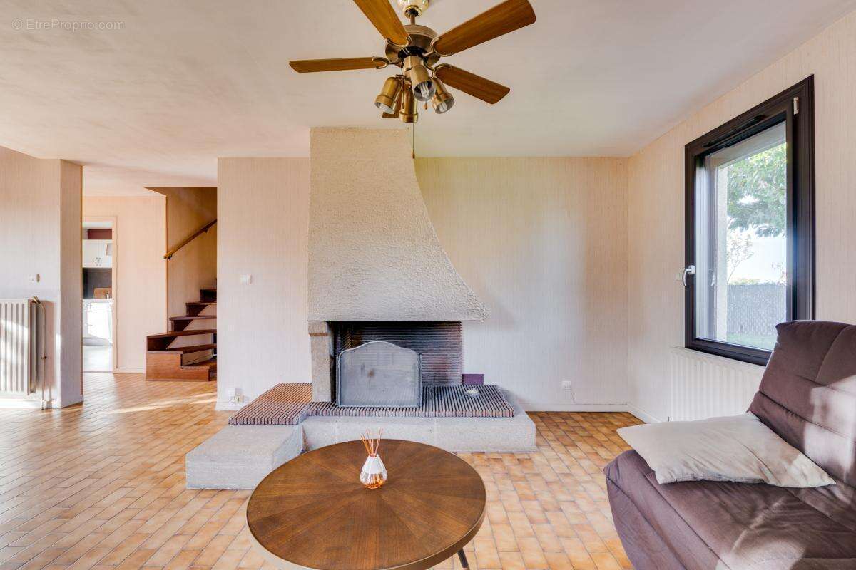 Maison à DREMIL-LAFAGE