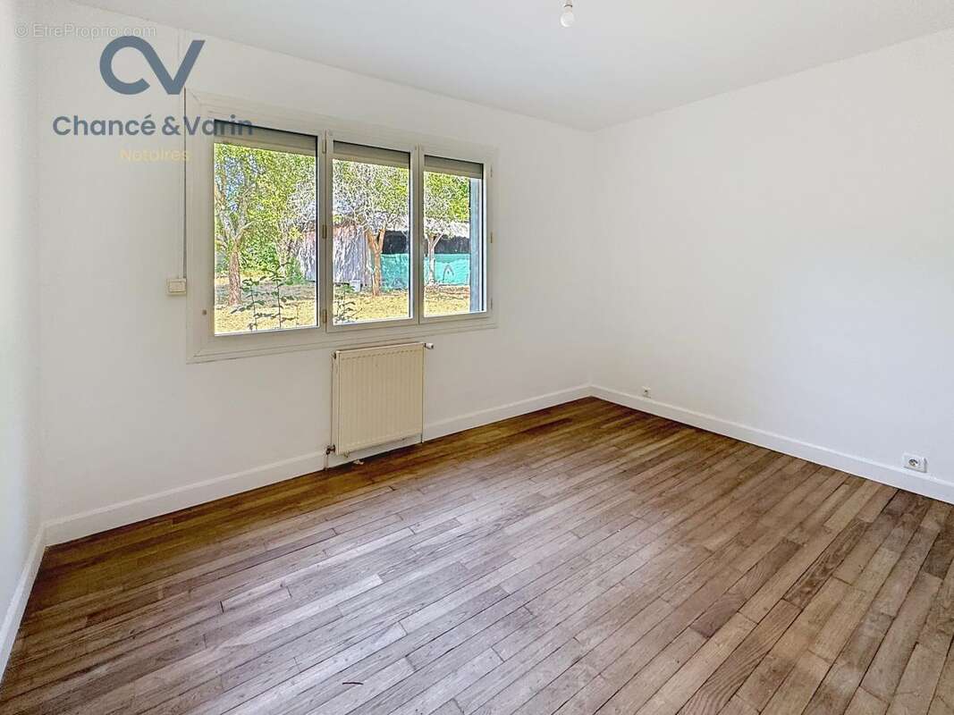 Maison 80 m² à Vieux-Bourg  - photo 9