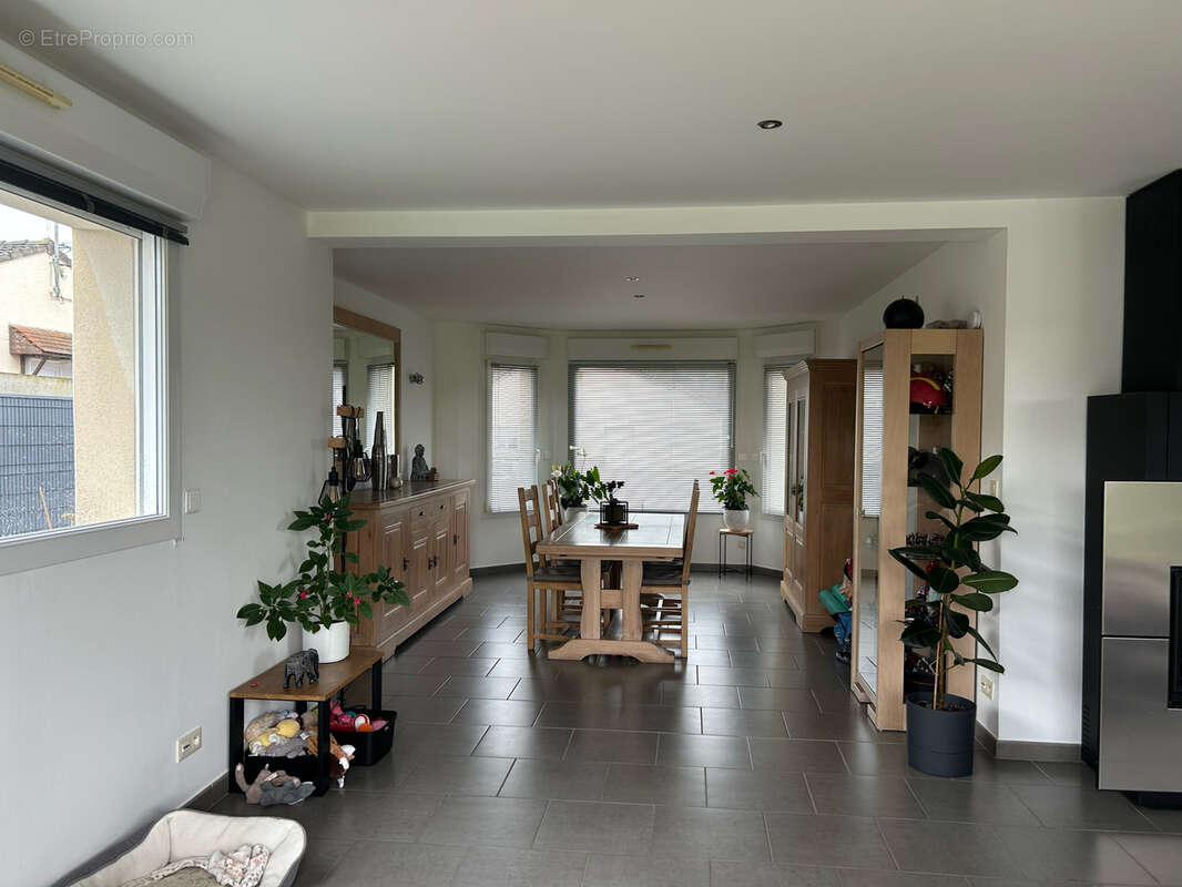 Maison à BRUAY-LA-BUISSIERE