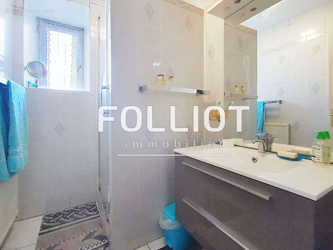 Maison à JULLOUVILLE