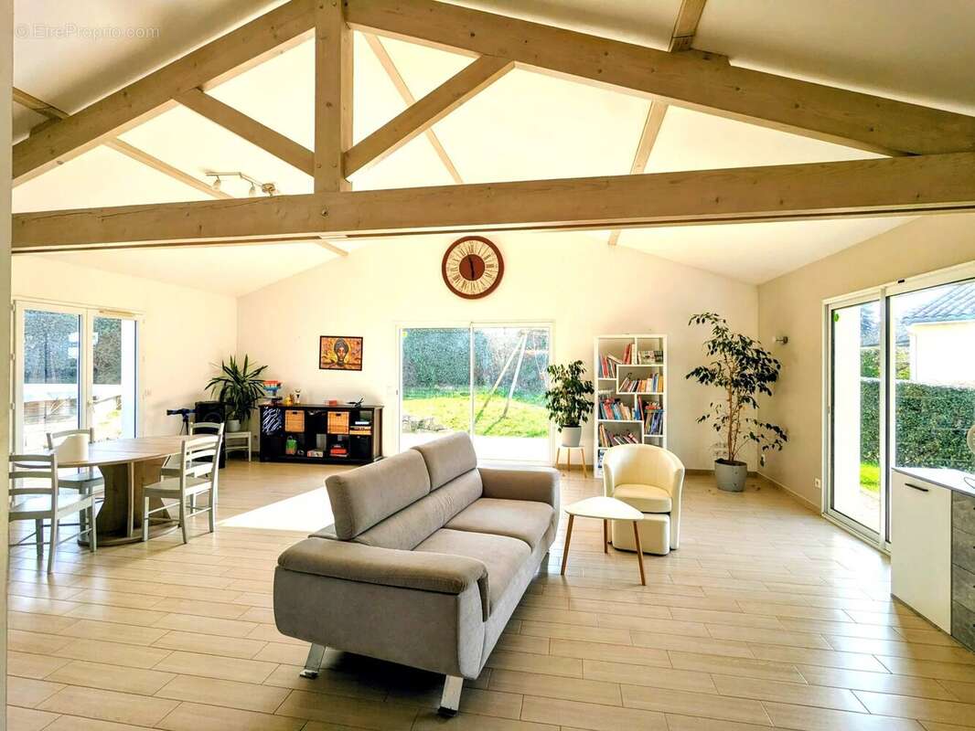 Maison à HURIGNY