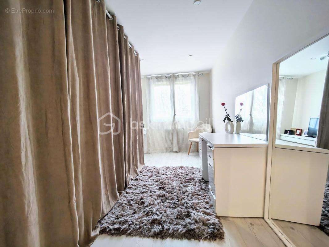 Appartement à PLAISIR