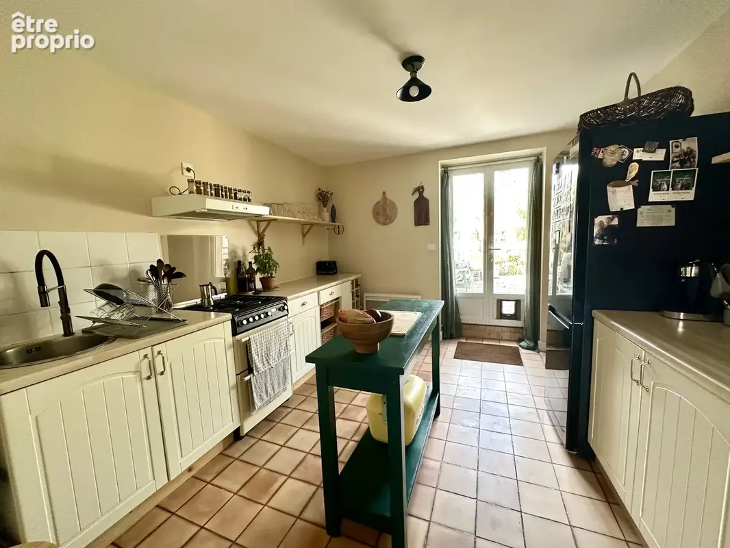 Maison de village bien présentée et bien entretenue, située dans une bastide prisée. - photo 5