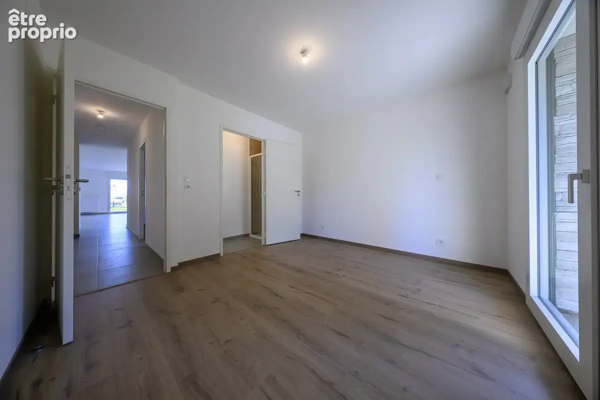 Divonne les Bains, T4 avec 2 terrasses et grand jardin - photo 10