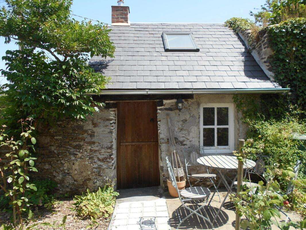 Maison à SAINT-AIGNAN-DE-COUPTRAIN