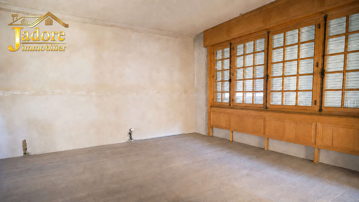 immeuble + local commercial - photo 24