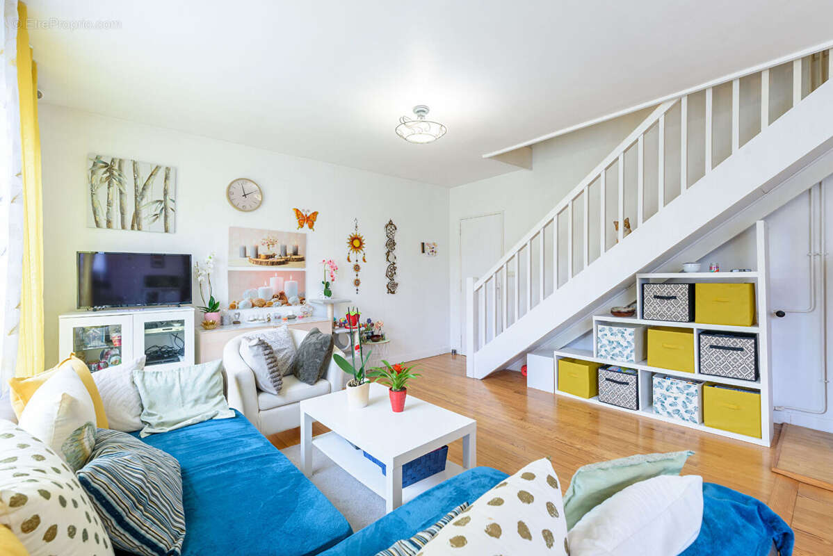 Maison à SAINT-PIERRE-DU-MONT