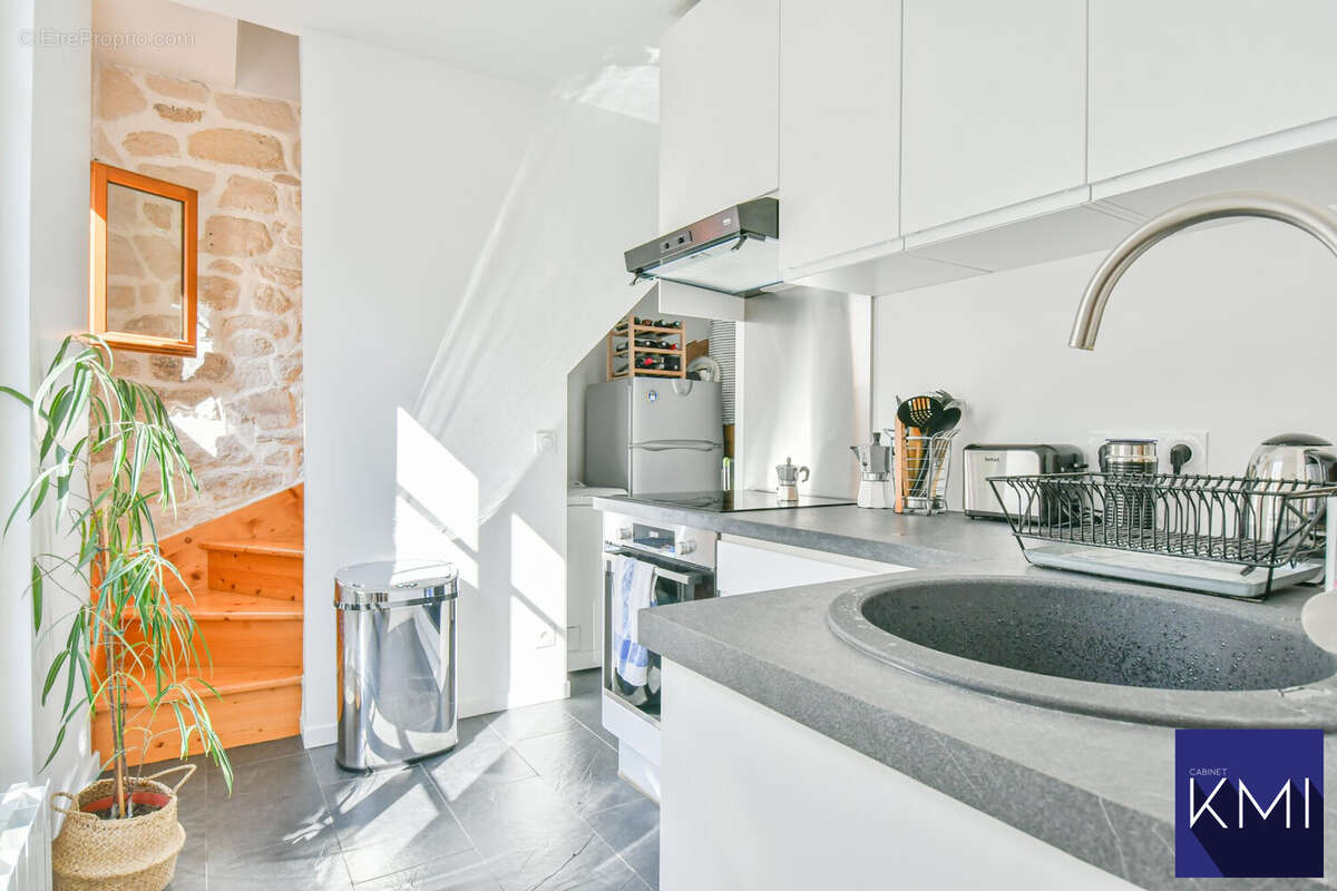 Appartement à PARIS-11E