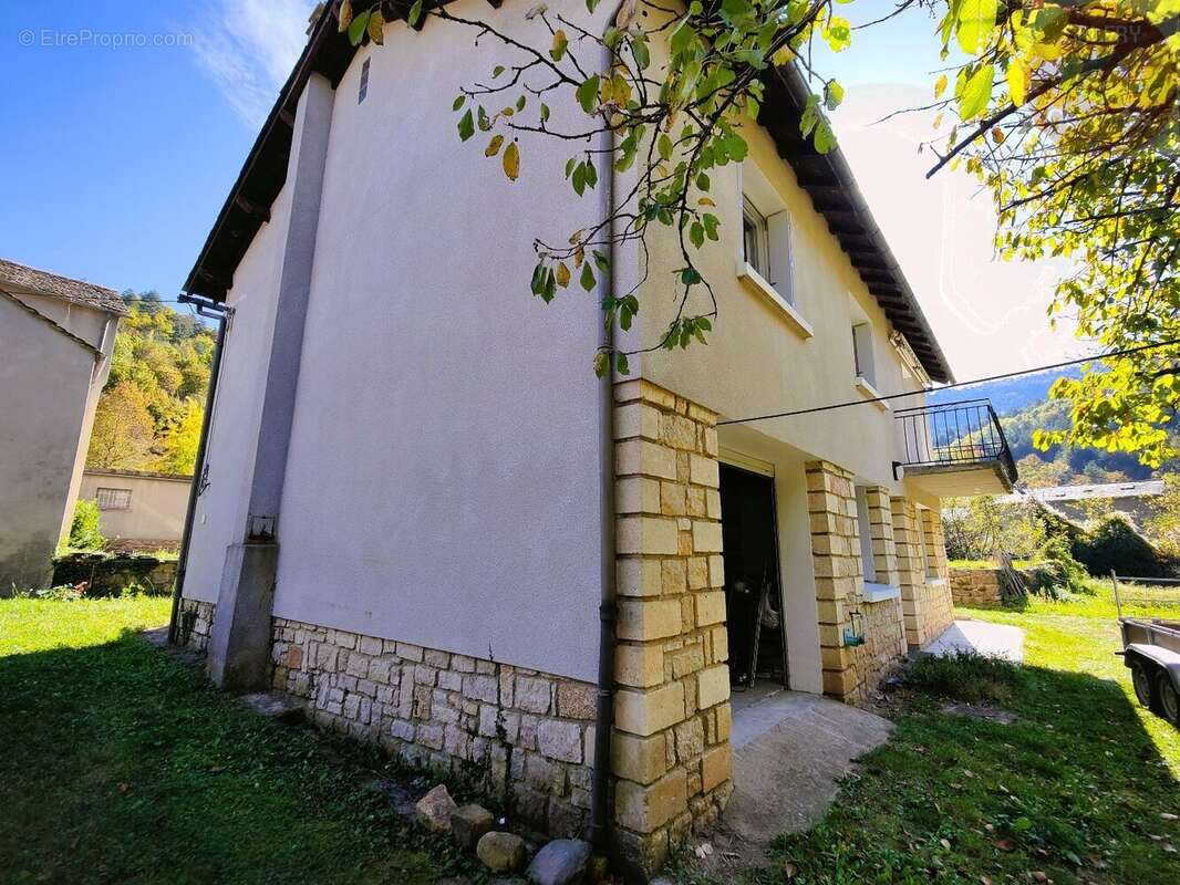 Maison à LA SALLE-PRUNET