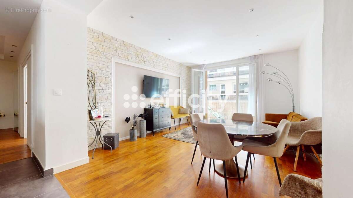 Appartement à LYON-6E