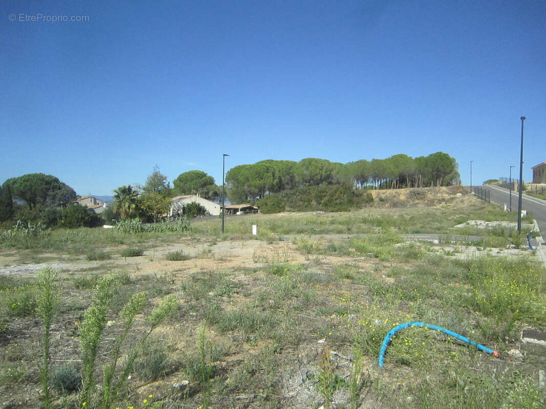 Terrain à MARCORIGNAN