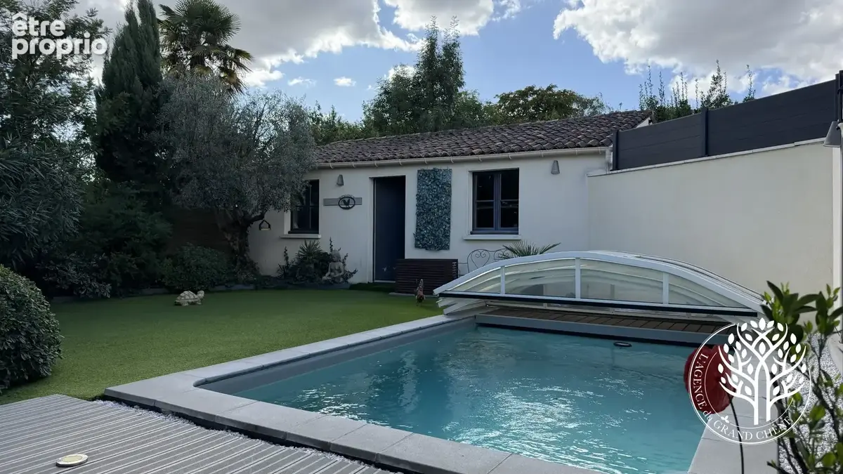 MAISON DE VILLE PARFAITE: intégralement restaurée, aux prestations soignées - photo 2