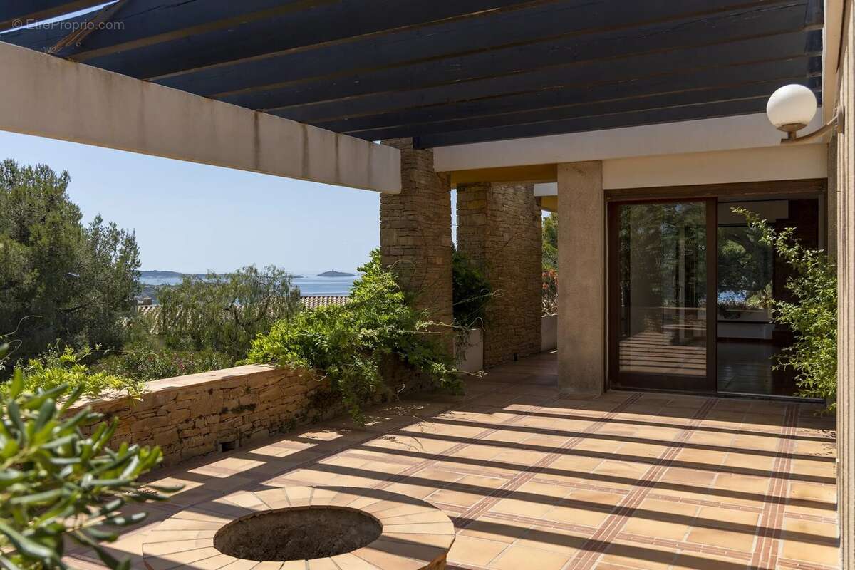Maison à SIX-FOURS-LES-PLAGES