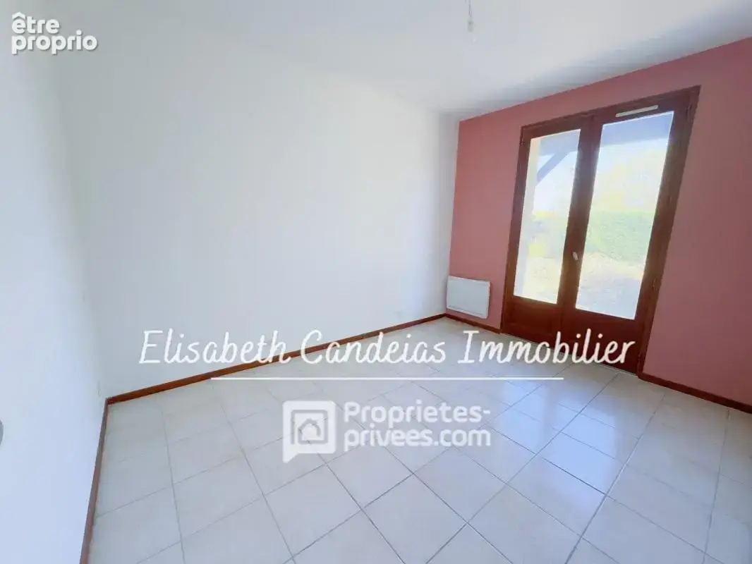 LAVERNOSE-LACASSE - Maison de plain-pied avec piscine, au calme - photo 12