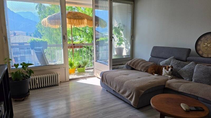 Appartement à CLUSES