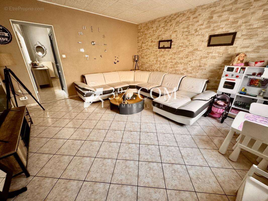Nouveauté WINGLES   Maison en centre-ville de 130 m2 habita - photo 4